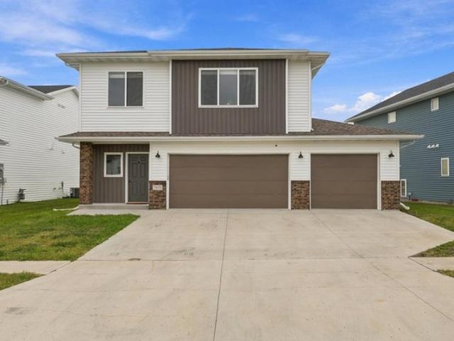 7671 Cub Creek Way, Horace, ND 58047