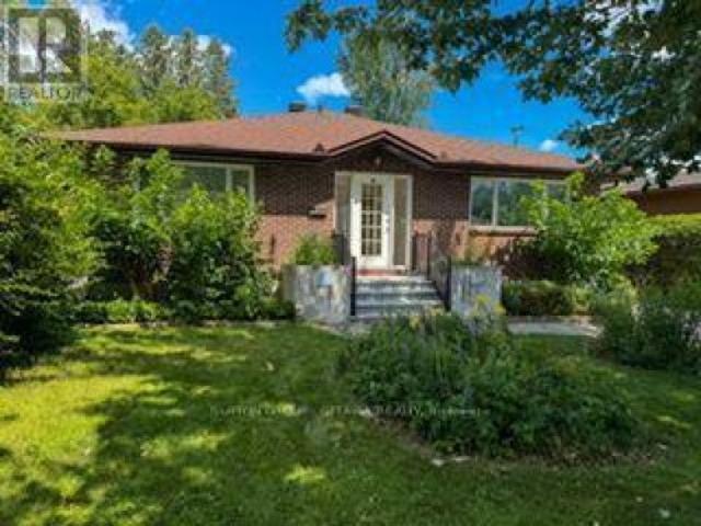 767 Claude Street, Ottawa, ON, K1K 2S1 house for sale | Listing ID X13729 | Royal LePage
