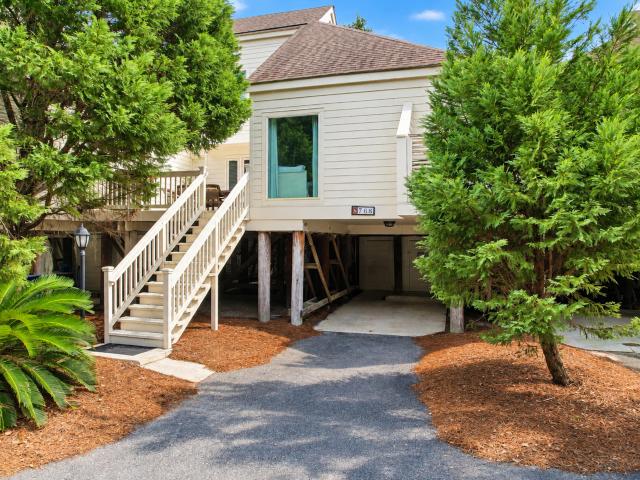 768 Spinnaker Court