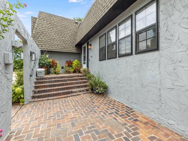 7690 Kline Drive