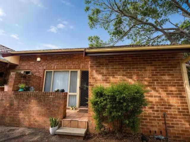 7/69 Lorna Street, Waratah Apartment for rent Listed by Renta.