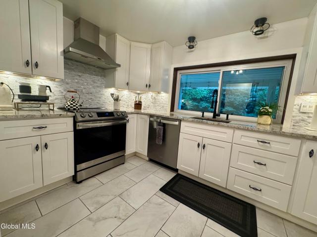 769 Ridge Road