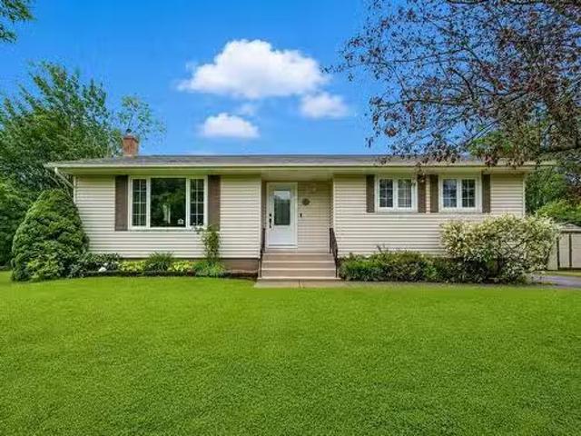 76 Tometary Drive, Howie Centre, NS, B1L 1G3 house for sale.