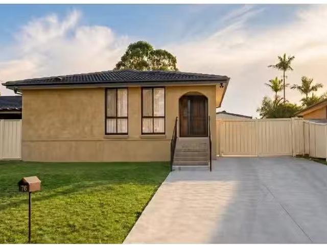 76 Trinity Drive, CAMBRIDGE GARDENS House for rent Listed by.