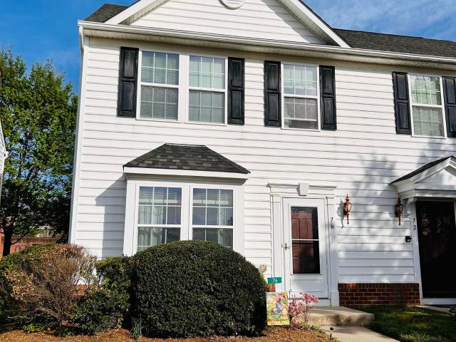 76 Villa Cir, Palmyra, VA 22963 | MLS #672148