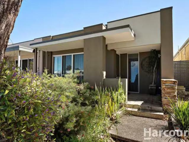 76 Whimbrel Crescent, COODANUP, WA 6210 House for Rent
