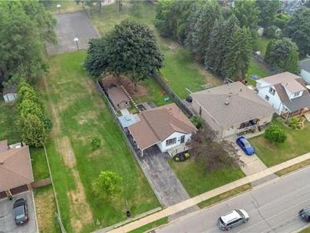 76 Wood Street, Brantford, ON, N3R 2L2 house for sale | Listing ID 40849 | Royal LePage