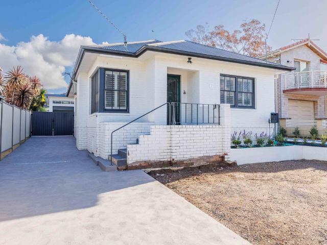 76 Amos Street, Westmead NSW 2145