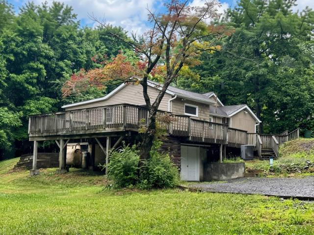 76 Arcadian Trail