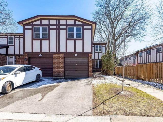 76 Bowman Way, Thornhill | Terminated, N12974 | Condos. Ca