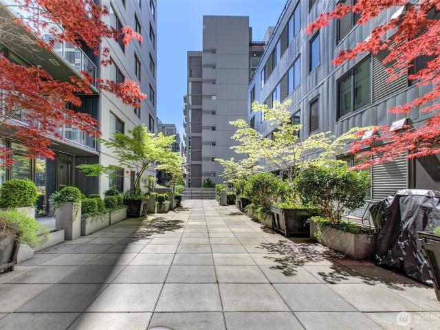 76 Cedar Street # 603