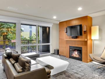 76 Cedar Street # 808