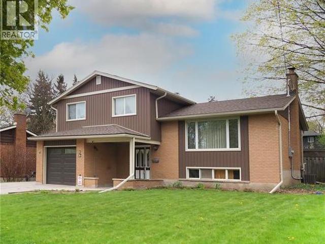 76 Cloverdale Crescent, Kitchener, ON, N2M 4X2 house for sale | Listing ID 40845 | Royal LePage