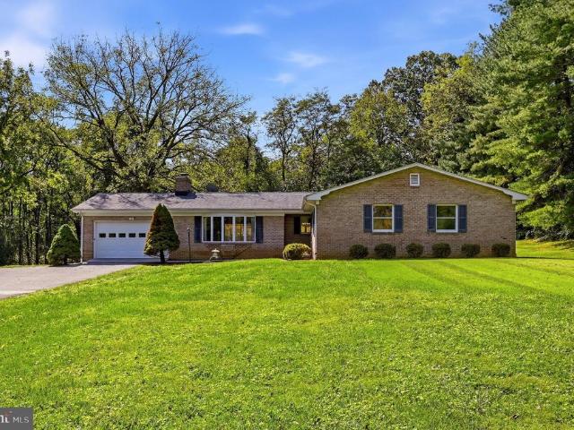 76 Davis Lane