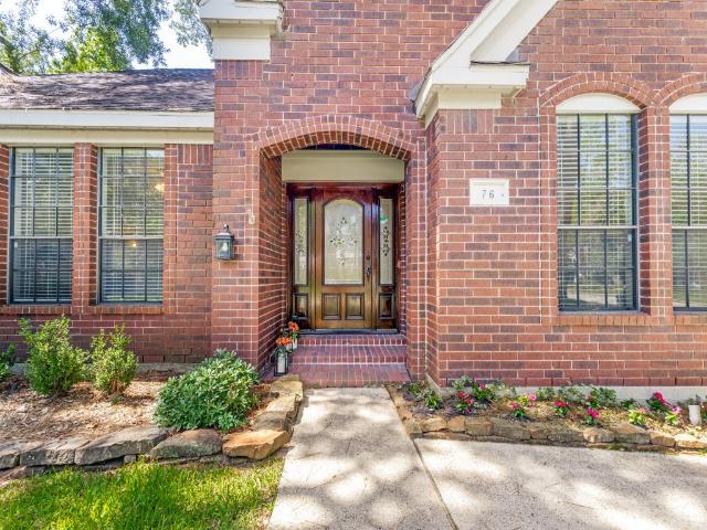 76 E Stony End Place