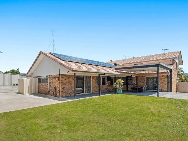 76 Hickey Way Carrara, CARRARA QLD 4211
