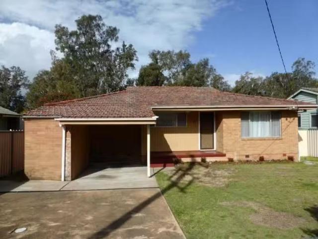 76 Links Drive, Raymond Terrace House for rent Listed by Rent.