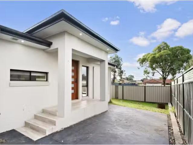 76A Capuchin Way, Plumpton House for rent Listed by Olivia Ma.