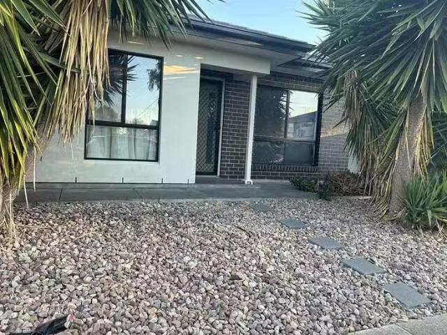 76A Benny Avenue, Port Noarlunga, SA 5167
