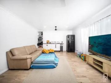 76a Minnamurra Road, GOROKAN Apartment for rent Listed by Cra.