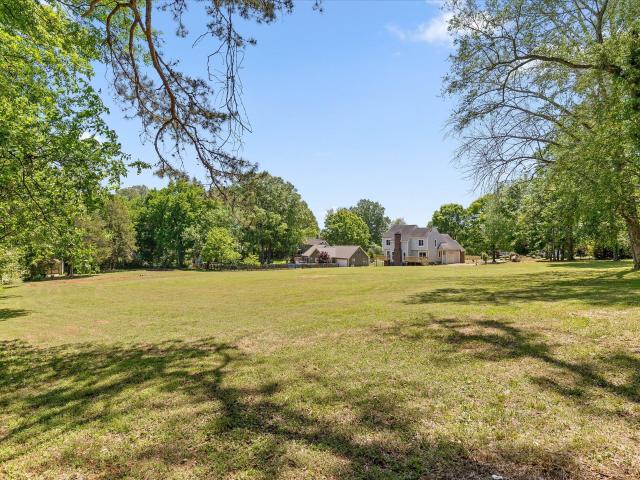 7709 Diamondhead Drive