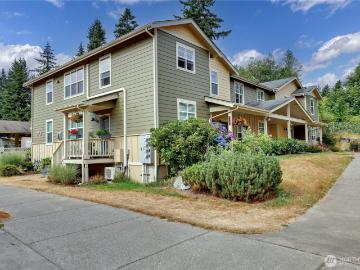 7701 Beacon Pl NE, Unit 103, Bremerton, WA 98311 | MLS #2457