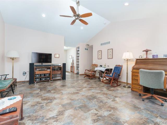 7701 Hidden Circle Drive