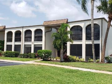 7701 Starkey Road Unit 102, Seminole, US, FL