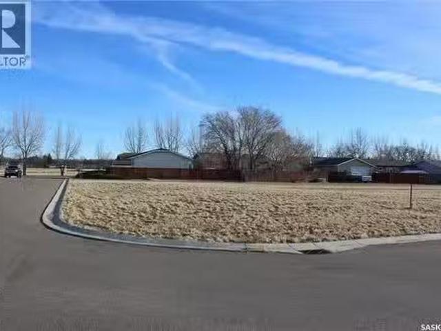 770 Kelly Drive, Shaunavon, SK, S0N 2M0 vacant land for sale.