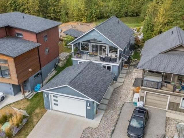 770 Redstone Drive, Rossland, BC, V0G 1Y0 house for sale | Listing ID 10400 | Royal LePage