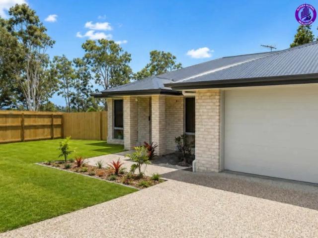 770M² + MULTIPLE LIVING + EXTRA PARKING