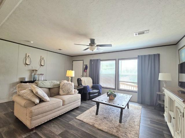 7715 Walnut Tree Lane