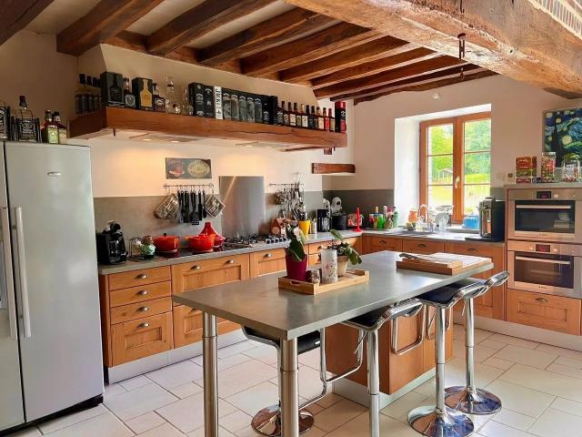 77160 PROVINS