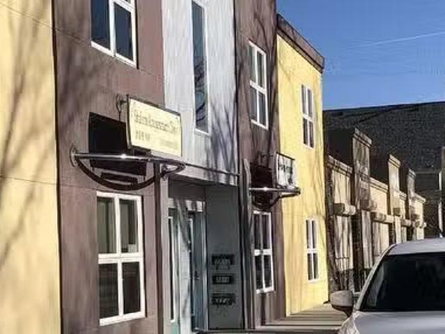 7717 85 Street, Edmonton, AB, T6C 3B4 investment for rent or.