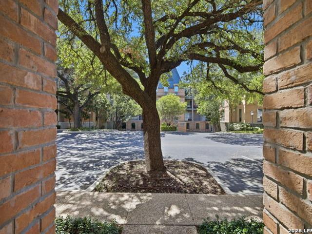 7711 Broadway, Unit 32C