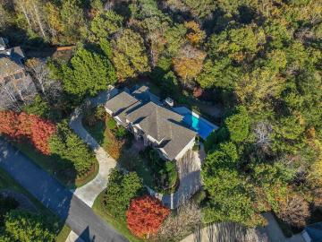7713 Kenmore Place