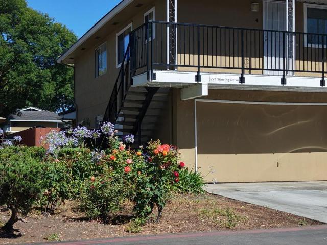 771 Warring Drive 2