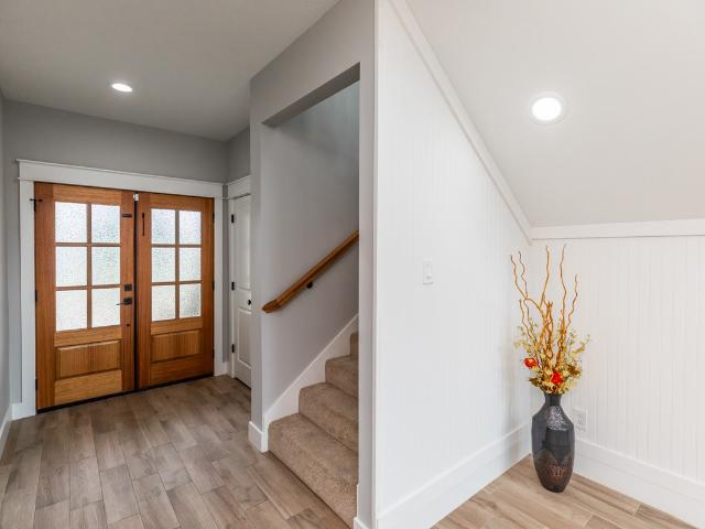 7722 Pond Circle