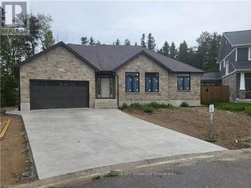 772 Campbell Avenue, Kincardine, ON, N2Z 1W1 house for sale | Listing ID X10845 | Royal LePage