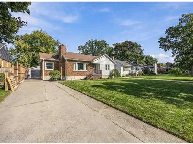 772 Kemsley Drive, Sarnia, ON, N7V 2M2 house for sale | Listing ID 26022 | Royal LePage