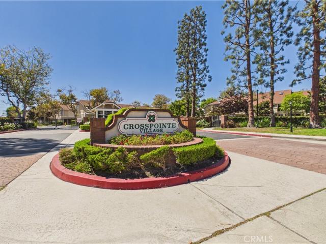 7735 Briarglen D