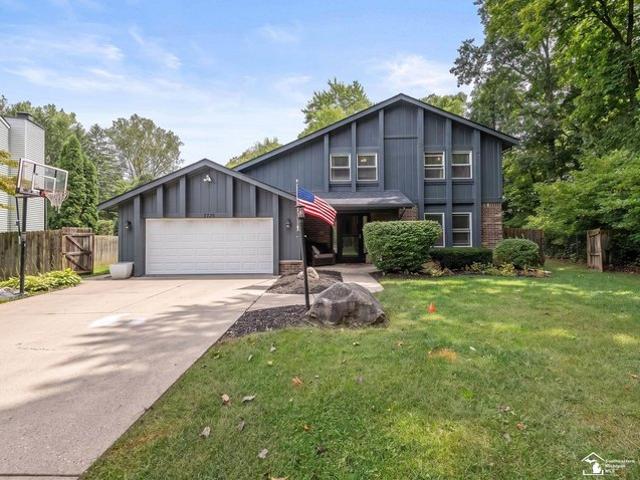 7735 Coventry Dr, Temperance, MI 48182