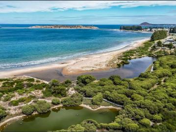 $590 Furnished 2 Brm Apartment by the Sea adj Victor Harbor