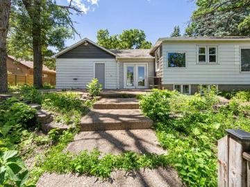 775 Shoreacres Drive