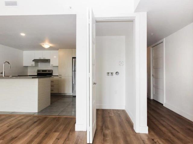 775 Place George Dor — 775 Place Georges D'or 409