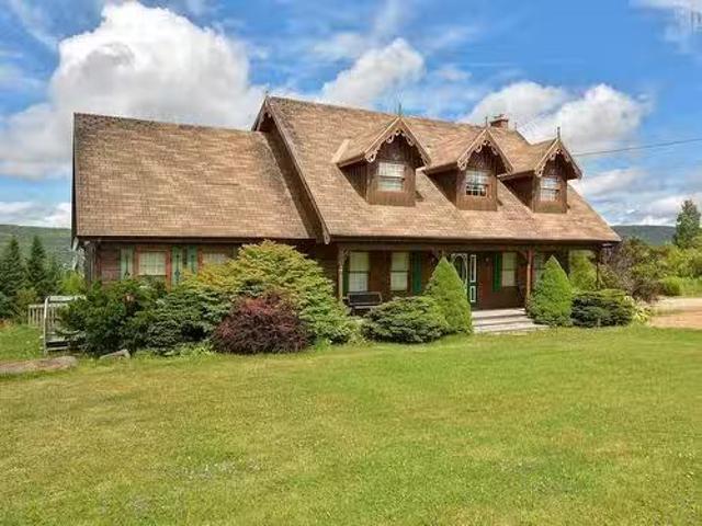 776 105 Highway, Boularderie East, NS, B1X 1J4 house for sal.