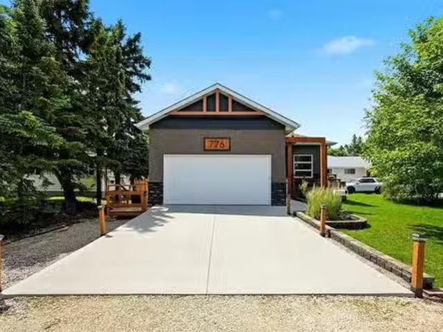 776 Bonner Avenue, Winnipeg, MB, R2G 2J7 house for sale Lis.