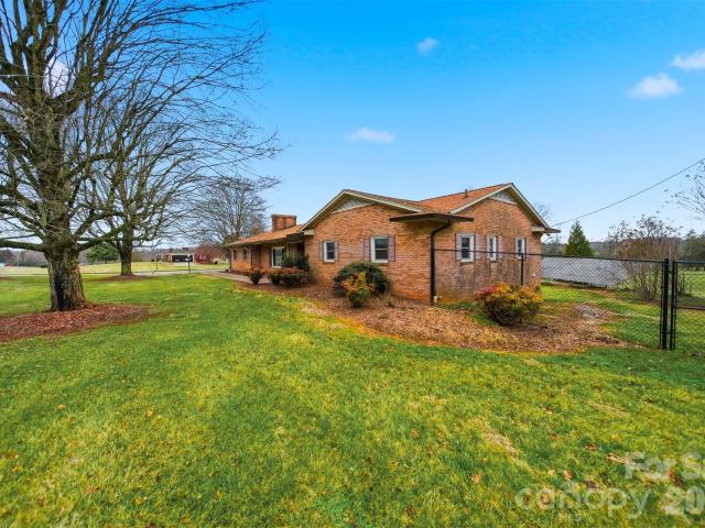 776 Smith Farm Rd, Stony Point, NC 28678 | MLS #4354