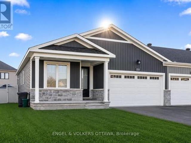 777 Coast Circle, Ottawa, ON, K4M 0N5 house for sale | Listing ID X13687 | Royal LePage