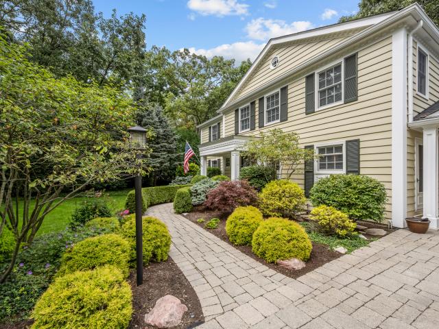 777 Cherokee Road